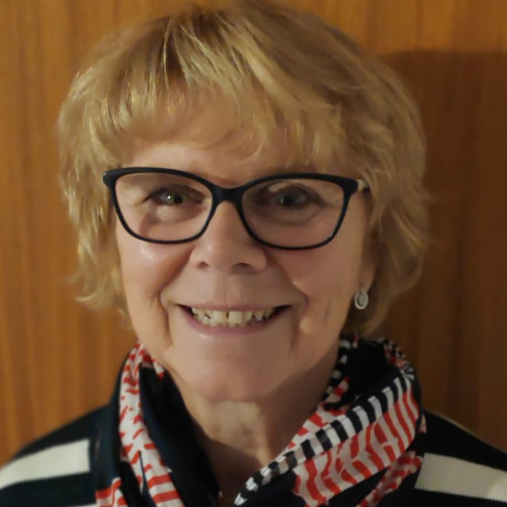  Anita Blank